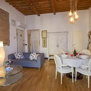 https://seashell-piombino.it-tuscanyhotel.com