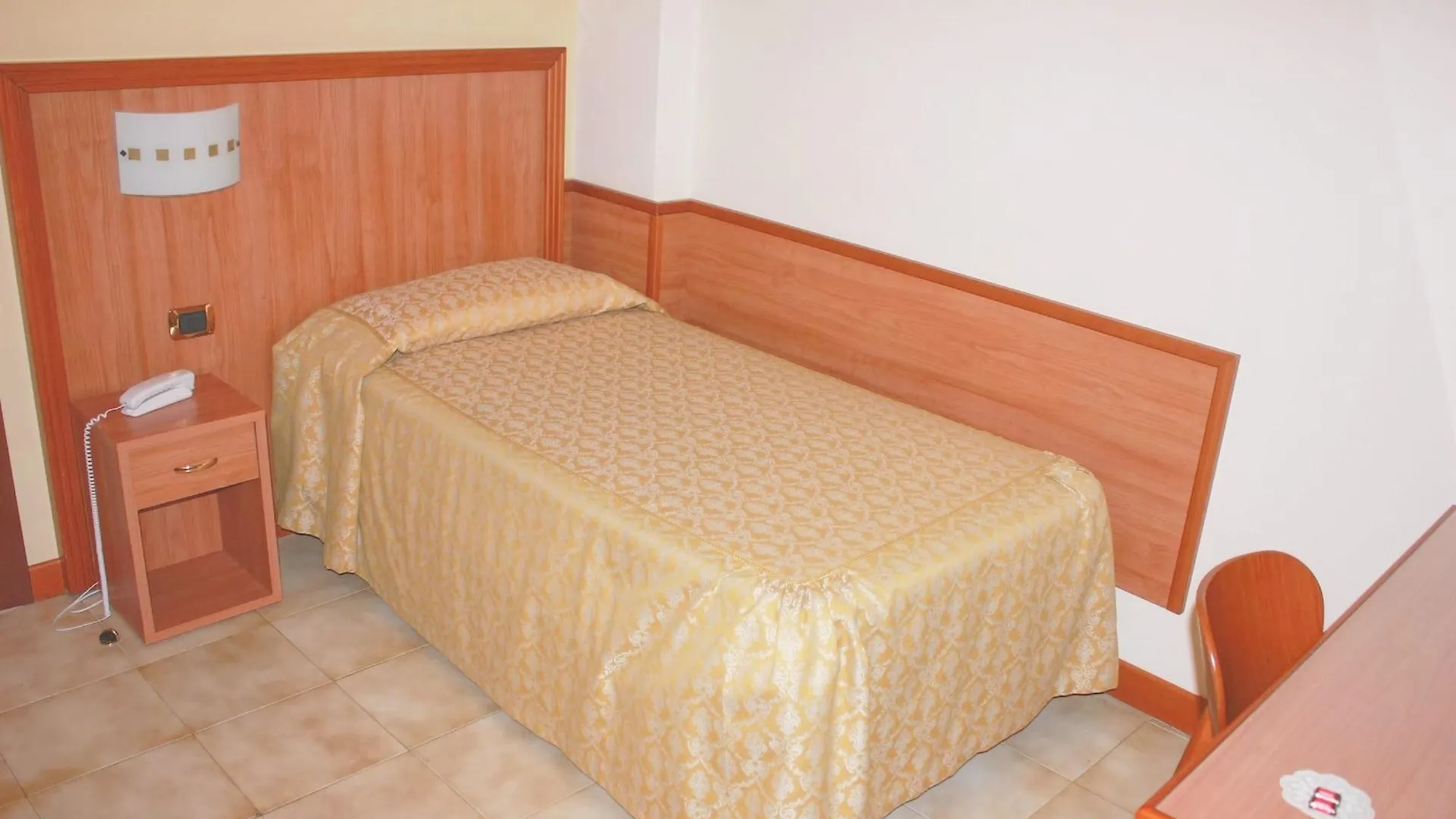 Piccolo Hotel Milano 3*,